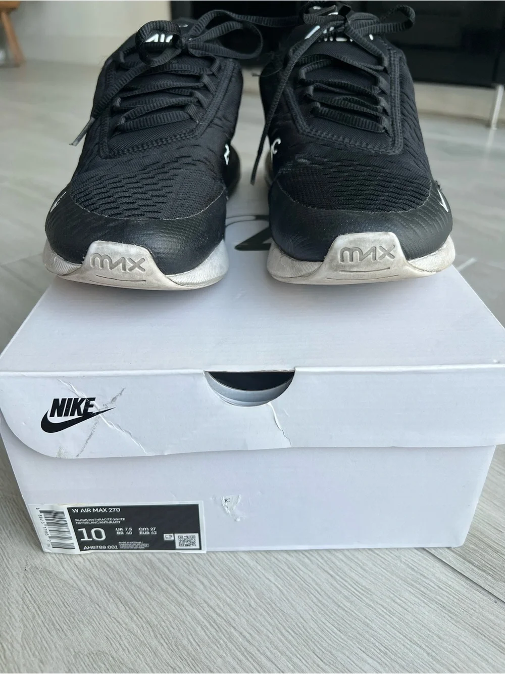 Nike Air Max 270 Sneaker